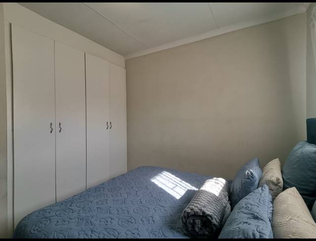 2 BEDROOM TOWNHOUSE FOR SALE IN ORMONDE